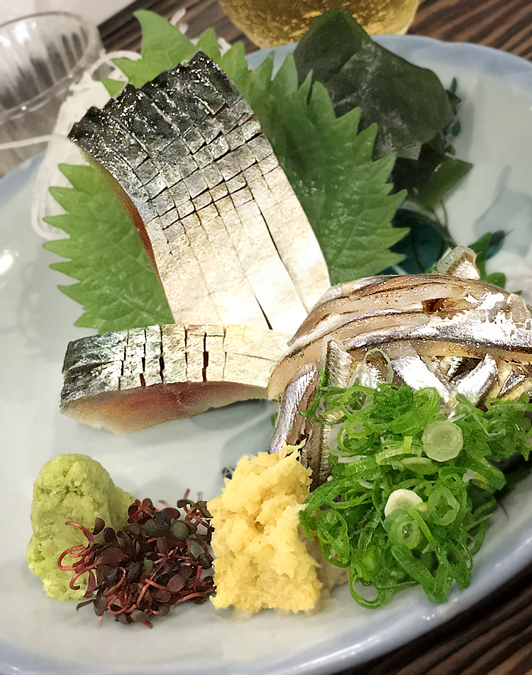 小イワシとしめさば