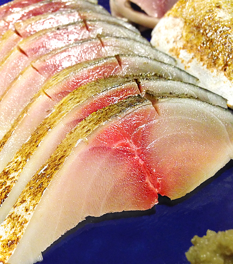 しめさばへ切込み